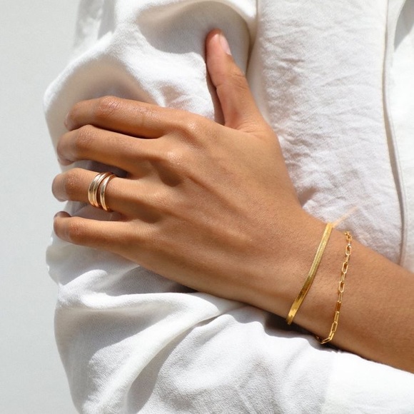 Chain Golden Bracelet - Picture 5 of 11